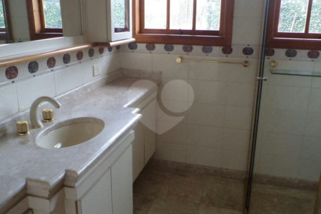 Casa à venda com 4 suítes no condomínio Jatoba, São Paulo - SP