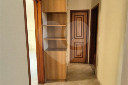 Casa para alugar com 3 quartos, sendo 1 suíte, no condomínio Recanto dos Paturis, Vinhedo - SP