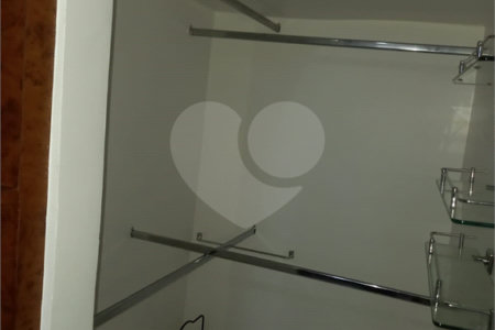 Sobrado à venda com 4 quartos, sendo 2 suítes, em Vila Hamburguesa, São Paulo, SP