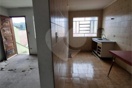 Casa à venda com 3 quartos, sendo 1 suíte,  em Jardim Leonor Mendes de Barros, São Paulo, SP