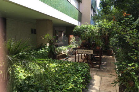 Apartamento à venda com 4 quartos, sendo 1 suíte, em Chácara Santo Antônio, São Paulo, SP