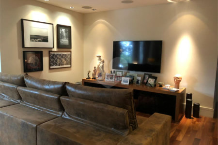 Apartamento à venda com 4 quartos, sendo 3 suítes, em Alto da Boa Vista, São Paulo, SP