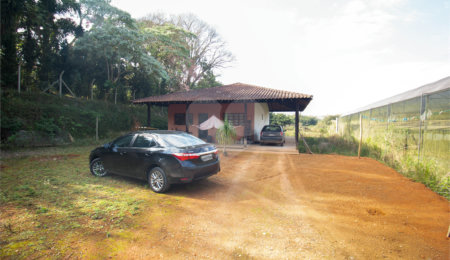 Terreno à venda com 1 quarto em Jardim Camargo (canguera), São Roque, SP