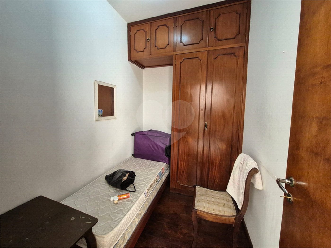 Casa de Vila à venda ou para alugar com 4 quartos, sendo 2 suítes,  em Jardim Leonor, São Paulo, SP
