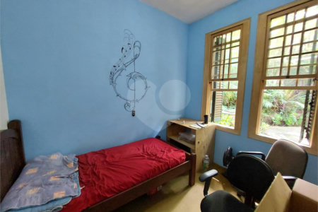 Casa à venda com 5 quartos, sendo 1 suíte, em Eldorado, São Paulo, SP