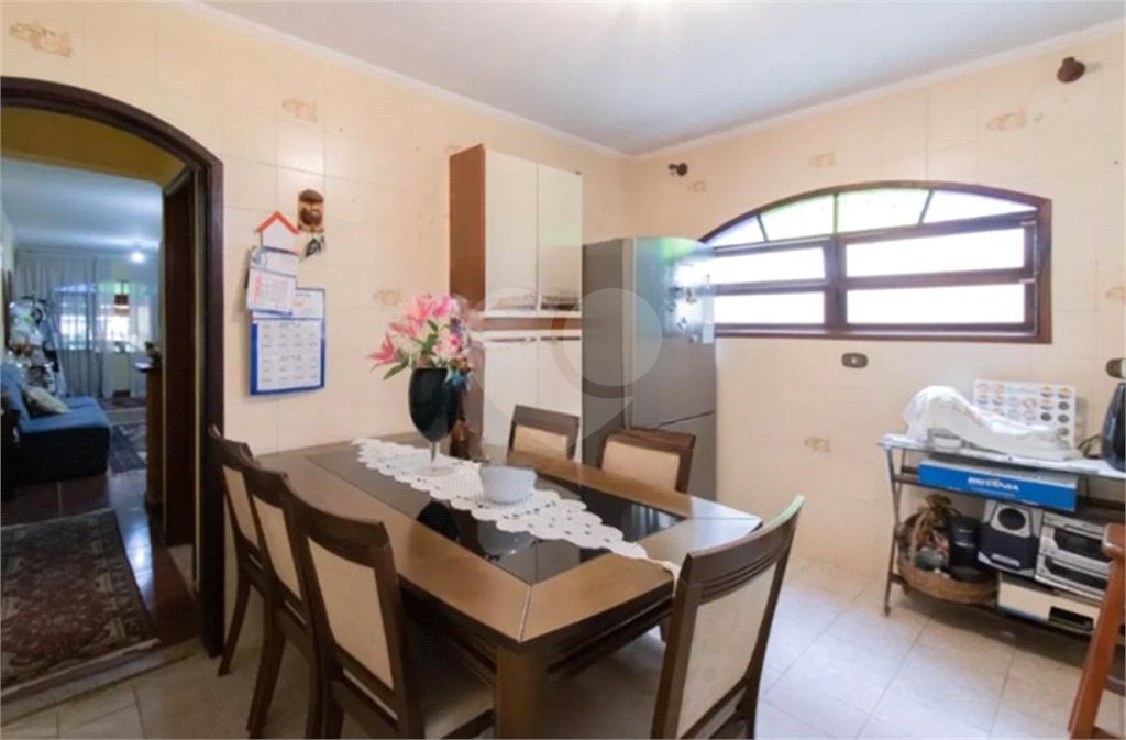 Casa à venda com 3 quartos, sendo 2 suítes,  em Jardim Santa Mena, Guarulhos, SP