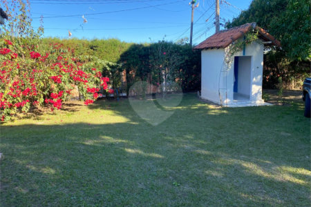 Chácara à venda com 5 quartos, sendo 2 suítes,  no Centro, Sarapuí, SP