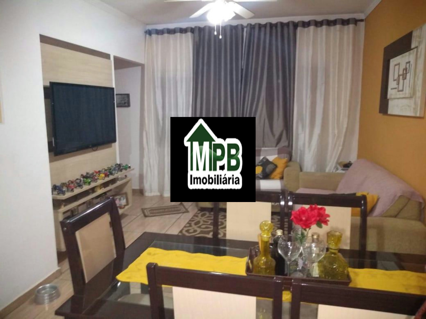 Casa à venda com 2 quartos em Lopes De Oliveira, Sorocaba, SP