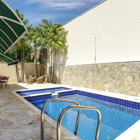 Casa à venda com 3 suítes no condomínio Villagio DI Verona, Vinhedo - SP