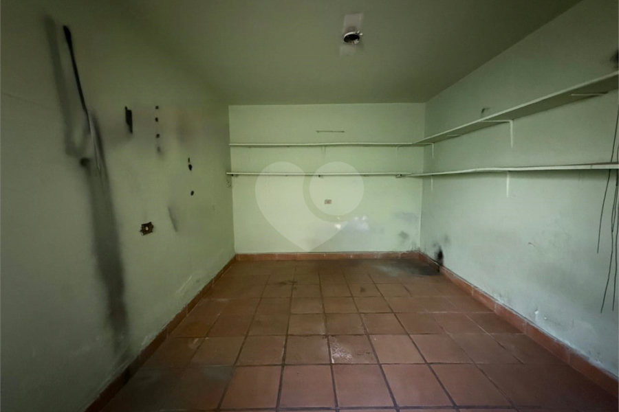 Sobrado à venda com 4 quartos em Parque Edu Chaves, São Paulo, SP