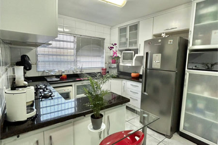 Casa à venda com 3 quartos, sendo 1 suíte, em Vila Mazzei, São Paulo, SP