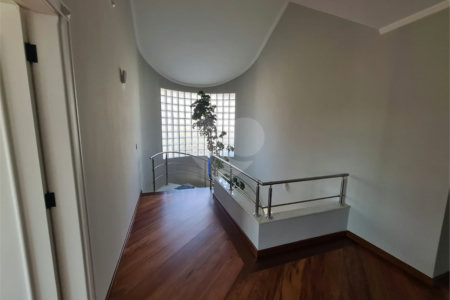 Casa à venda com 3 suítes no condomínio Estância Marambaia, Vinhedo - SP