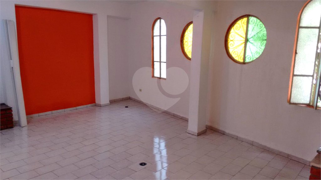 Sobrado à venda com 3 quartos, sendo 1 suíte, em Jaguaré, São Paulo, SP