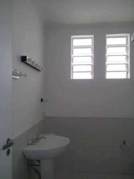 Casa à venda com 4 quartos, sendo 3 suítes,  em Jardim Leonor, São Paulo, SP