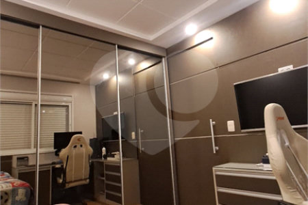 Apartamento à venda com 3 quartos, sendo 1 suíte,  no Centro, São Bernardo do Campo, SP