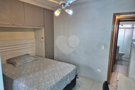 Sobrado à venda com 2 quartos, sendo 1 suíte, em Vila Nivi, São Paulo, SP