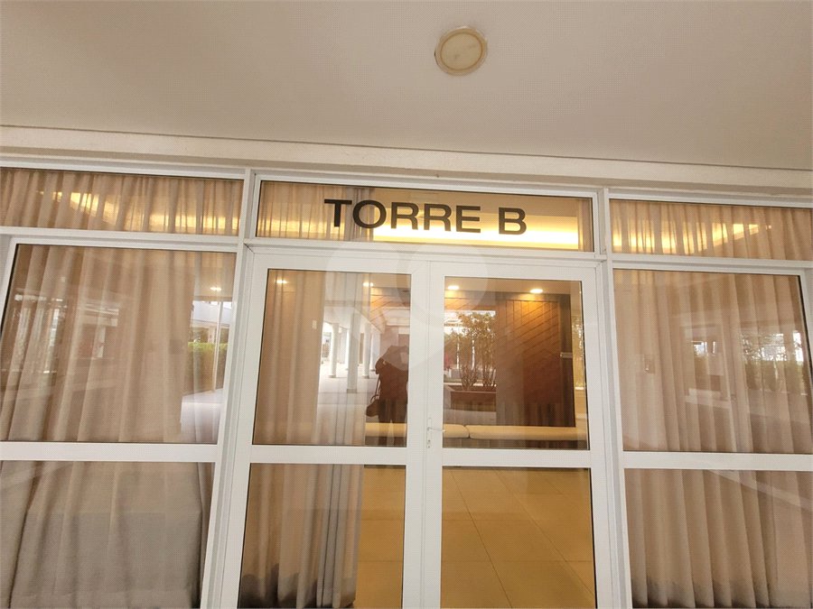 Apartamento à venda com 3 quartos, sendo 1 suíte, em Barra Funda, São Paulo, SP