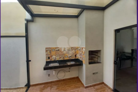 Casa à venda com 3 quartos, sendo 1 suíte, no condomínio Horto Florestal Iii, Sorocaba - SP