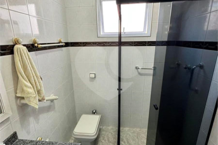 Sobrado à venda com 4 quartos, sendo 1 suíte,  em Vila Cleonice, São Paulo, SP
