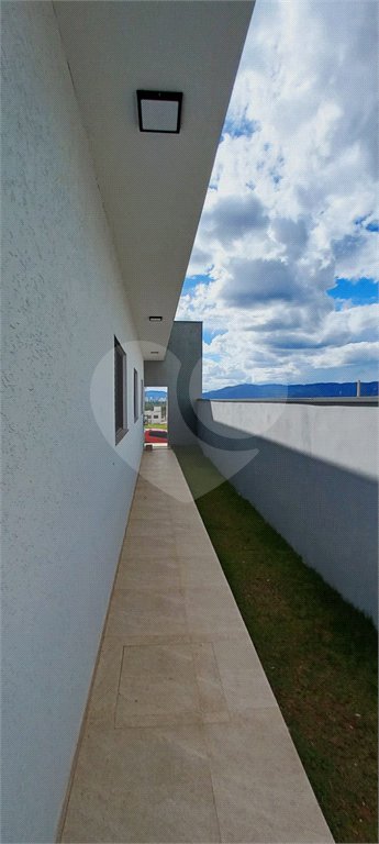 Casa à venda com 3 quartos, sendo 1 suíte, no condomínio Mosaico Essence, Mogi das Cruzes - SP