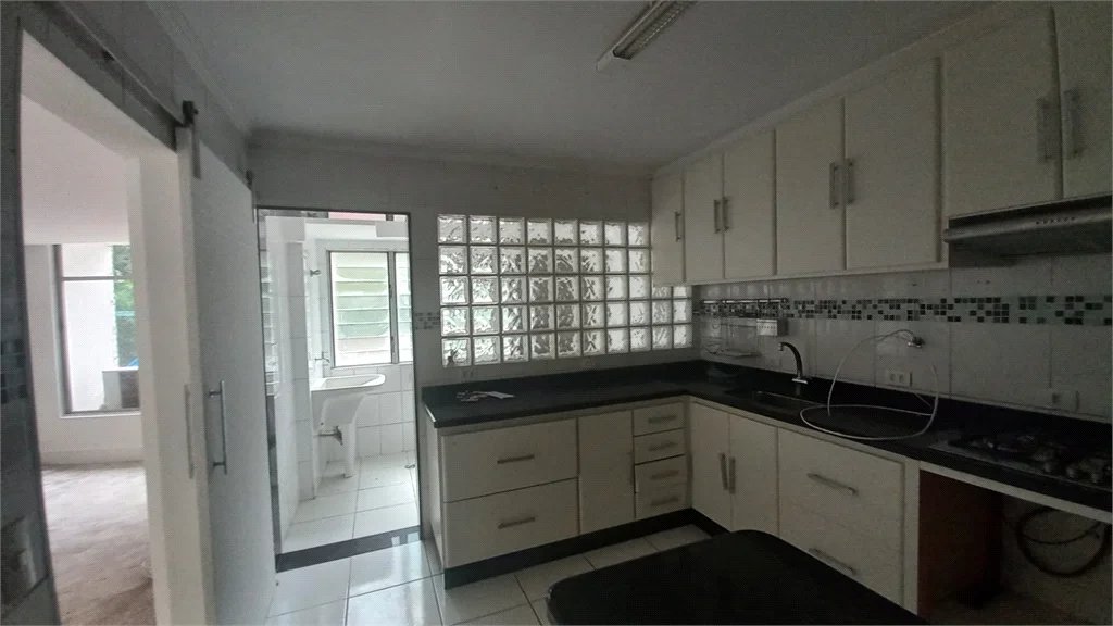 Apartamento à venda com 3 quartos, sendo 1 suíte, em Vila Andrade, São Paulo, SP