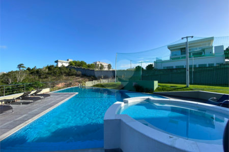 Casa à venda com 4 quartos, sendo 3 suítes, em Orla Norte, Porto Seguro, BA