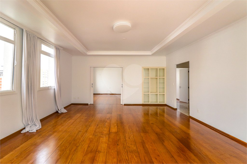 Apartamento à venda com 4 quartos, sendo 1 suíte, em Jardim Paulista, São Paulo, SP