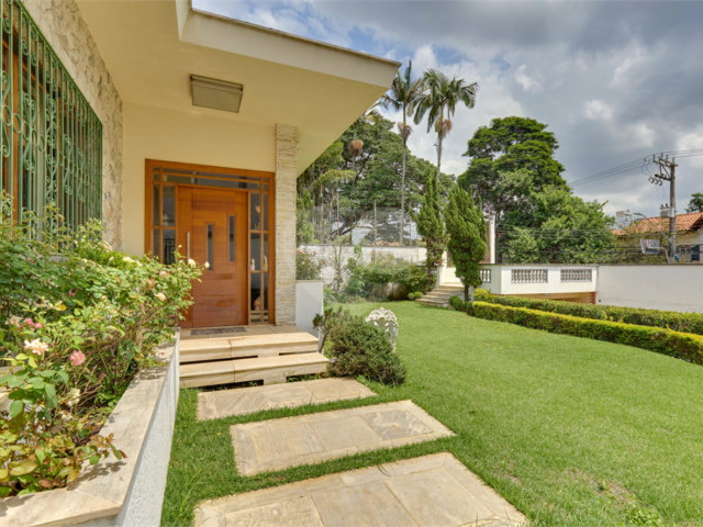 Casa Térrea à venda com 4 quartos, sendo 2 suítes,  em Alto da Boa Vista, São Paulo, SP