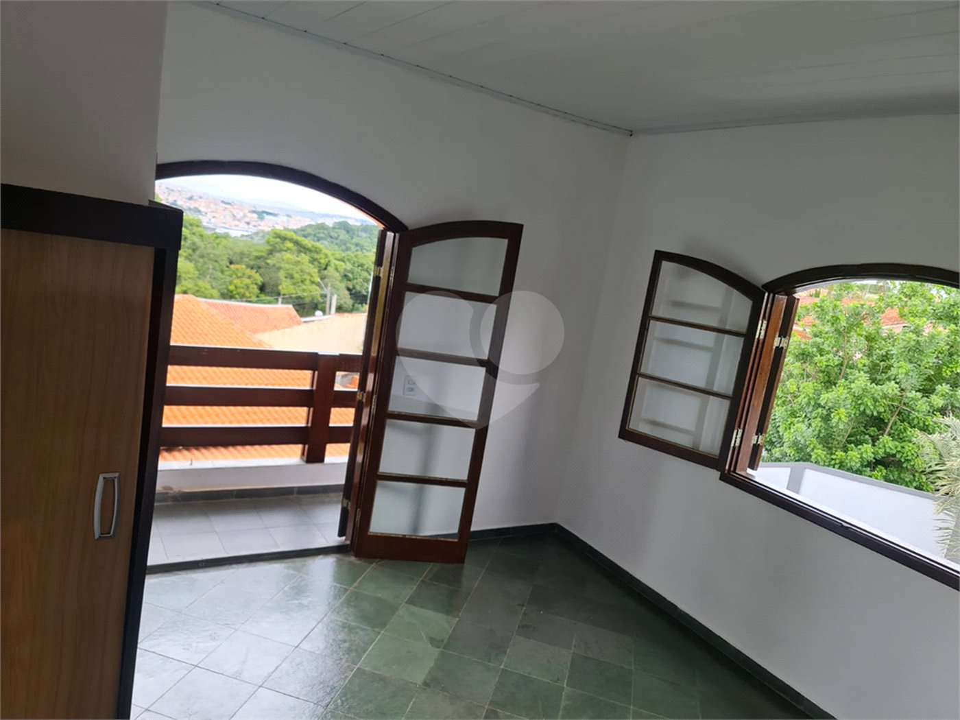 Sobrado para alugar com 3 quartos, sendo 2 suítes, em Jardim Paulista, Atibaia, SP