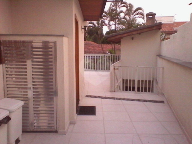 Sobrado à venda com 4 quartos, sendo 2 suítes,  em Vila Albertina, São Paulo, SP