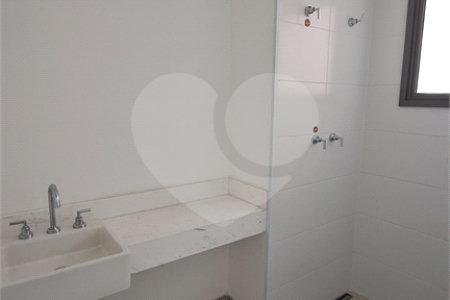 Apartamento à venda com 3 suítes em Vila Romana, São Paulo, SP