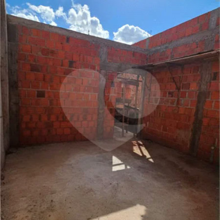 Casa à venda com 3 quartos, sendo 2 suítes, em Jardim Nova Ponta Porã, Ponta Porã - MS