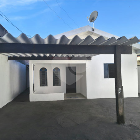 CASA AMPLA COM QUINTAL E GARAGEM PARA 4 CARROS | R$ 244.680,00 | NÃO PERCA ESSA OPORTUNIDADE!