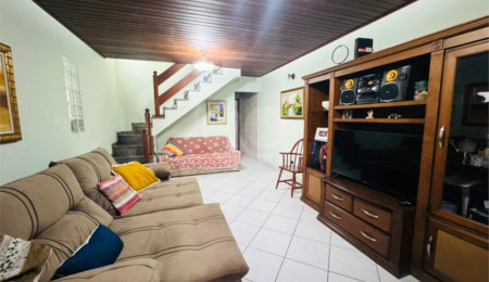 Casa à venda com 3 quartos, sendo 1 suíte,  em Vila Galvão, Guarulhos, SP