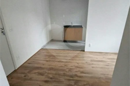 Apartamento com 38m², 2 dormitórios, à venda no Parque Bristol.