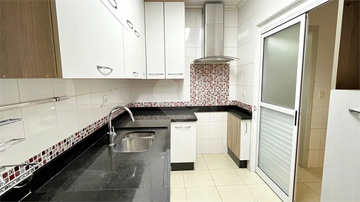 Apartamento à venda com 3 quartos, sendo 1 suíte, em Saúde, São Paulo, SP