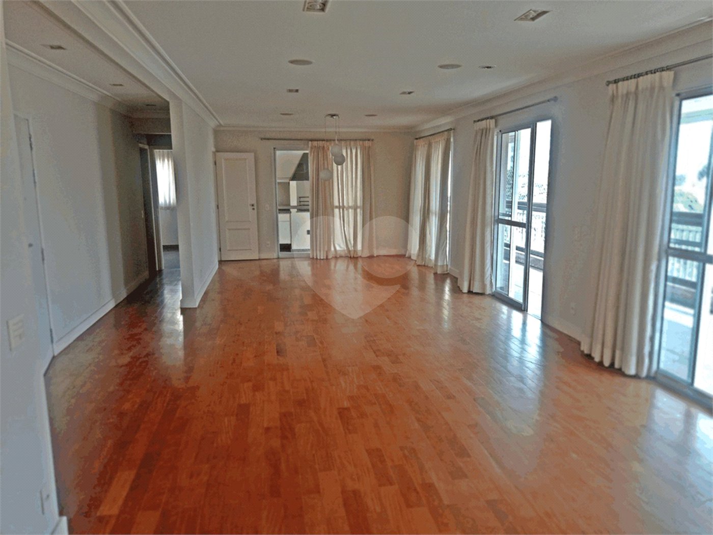Apartamento a venda com 252 m² no Campo belo.