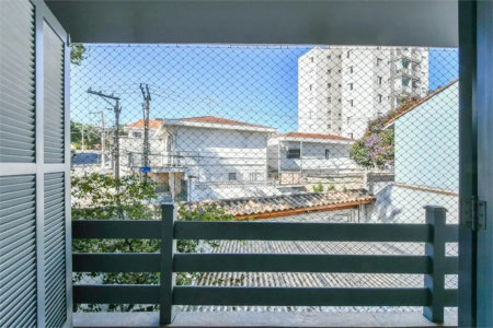 Sobrado à venda com 4 quartos, sendo 1 suíte, em Vila Cruzeiro, São Paulo, SP