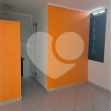 Studio / Kitnet No Centro em Frente ao Metrô
