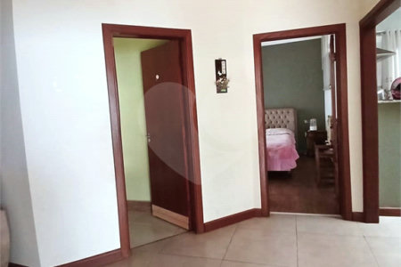 Casa à venda no Jardim Munique