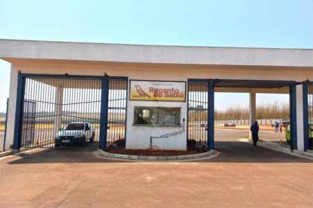 Terreno para venda, dispondo de 251,00 m² .