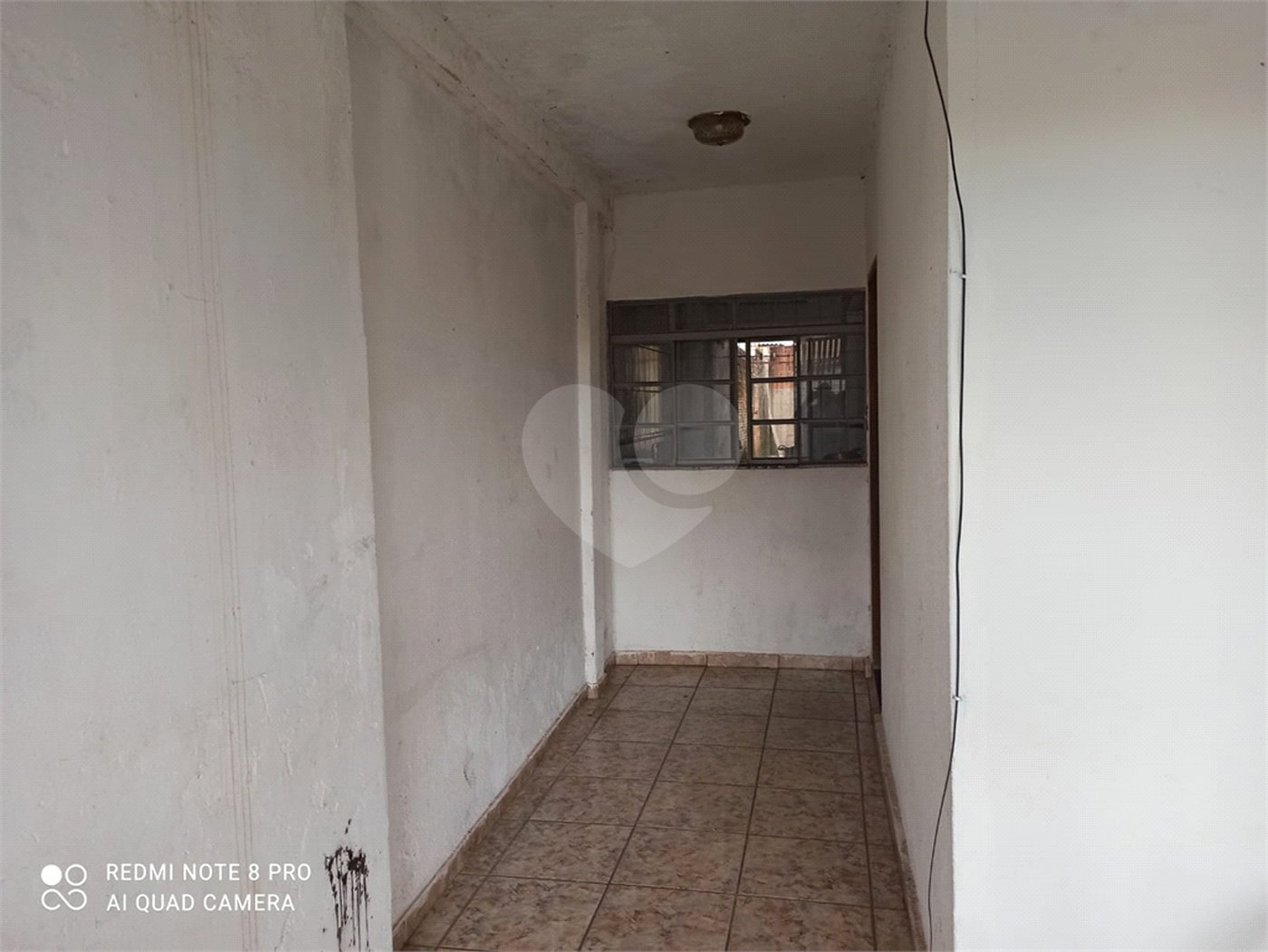 Casa Térrea com 2 dormitórios.
