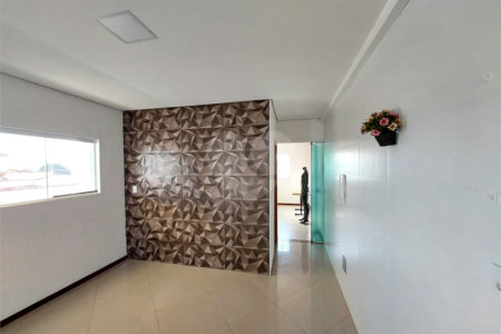 Casa residencial com ponto comercial a venda no Centro