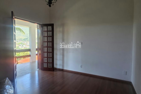 Casa à venda com 5 quartos, sendo 3 suítes, em Itapetinga, Atibaia, SP