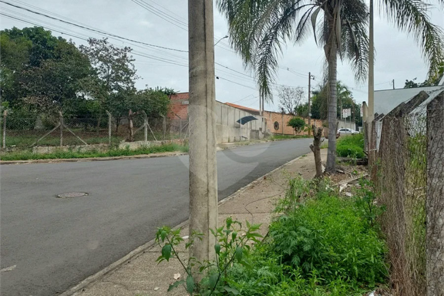 Terreno à venda no Estância Lago Azul, Piracicaba-SP.