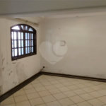Vende-se sobrado de 3 andares na Vila Santa Catarina