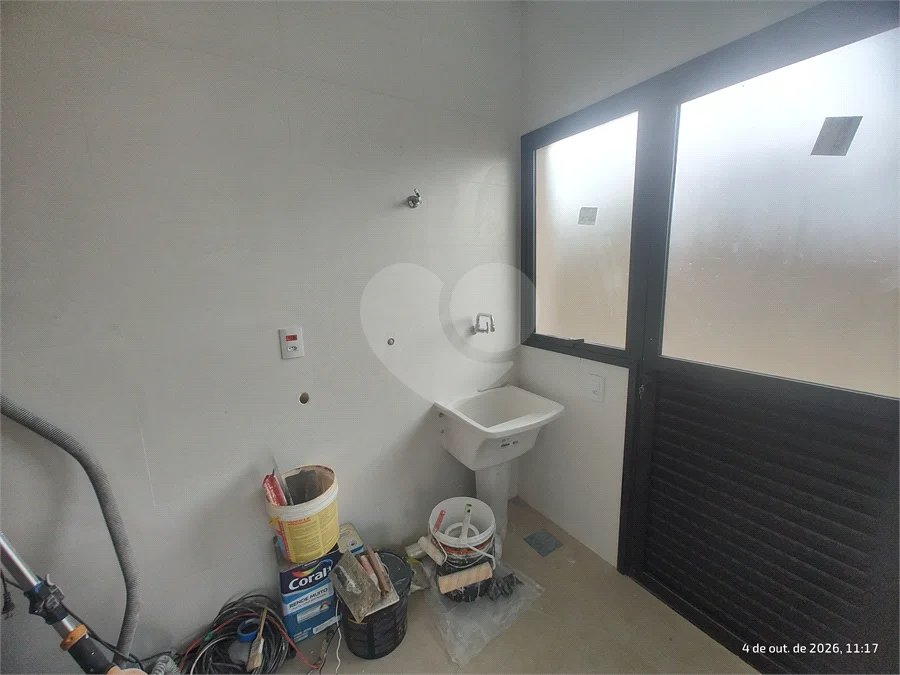 Casa exclusiva em Atibaia de alto padrão com 3 suítes, piscina, espaço gourmet, condomínio fechado, aceita financiamento