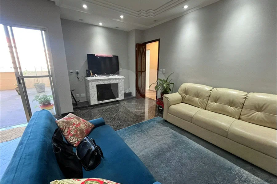Apartamento Garden com 195 m² de Área Útil, 3 Dormitórios e 2 Vagas