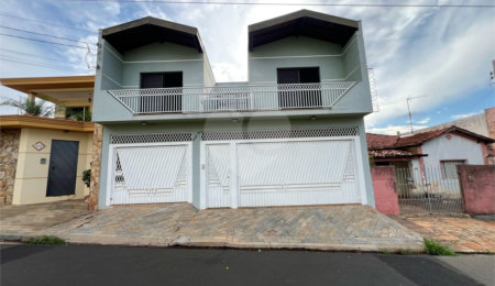 Sobrado à venda com 5 quartos, sendo 3 suítes,  no Centro, São Carlos, SP