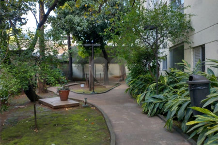 Apto no Cambuci de 55m2, com 2 dorms, 2 banheiros, 1 suíte, 1 vaga. Estuda permuta.
